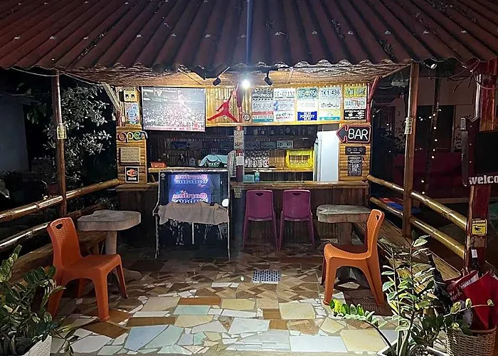 Garden Hotel 3*